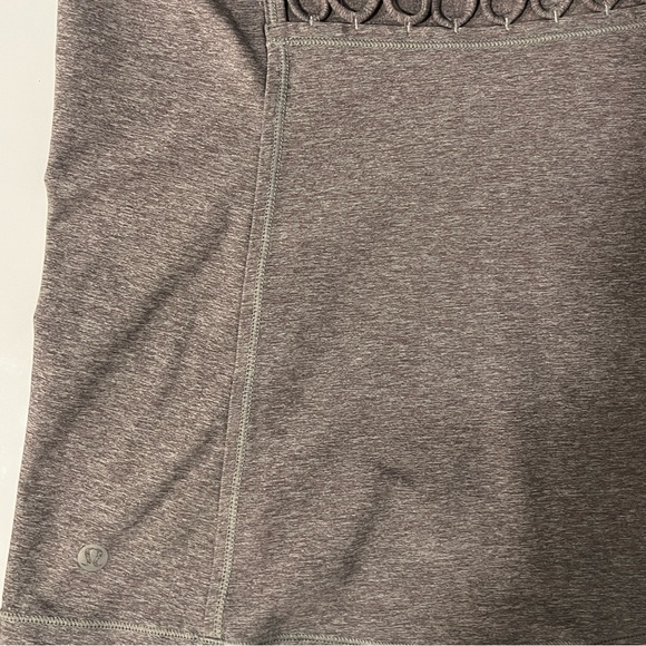 Lululemon Unique Braided Back Gray Women's Tank Top Size 6 - Picture 9 of 12